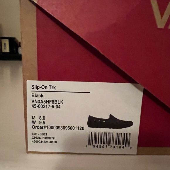 Vans - Picture 4 of 4